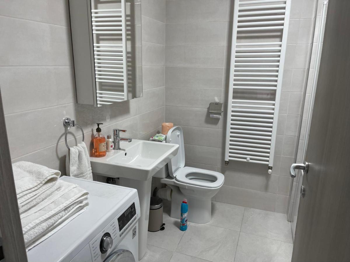 Moghioros Park Residence Apartment Bukarest Eksteriør billede